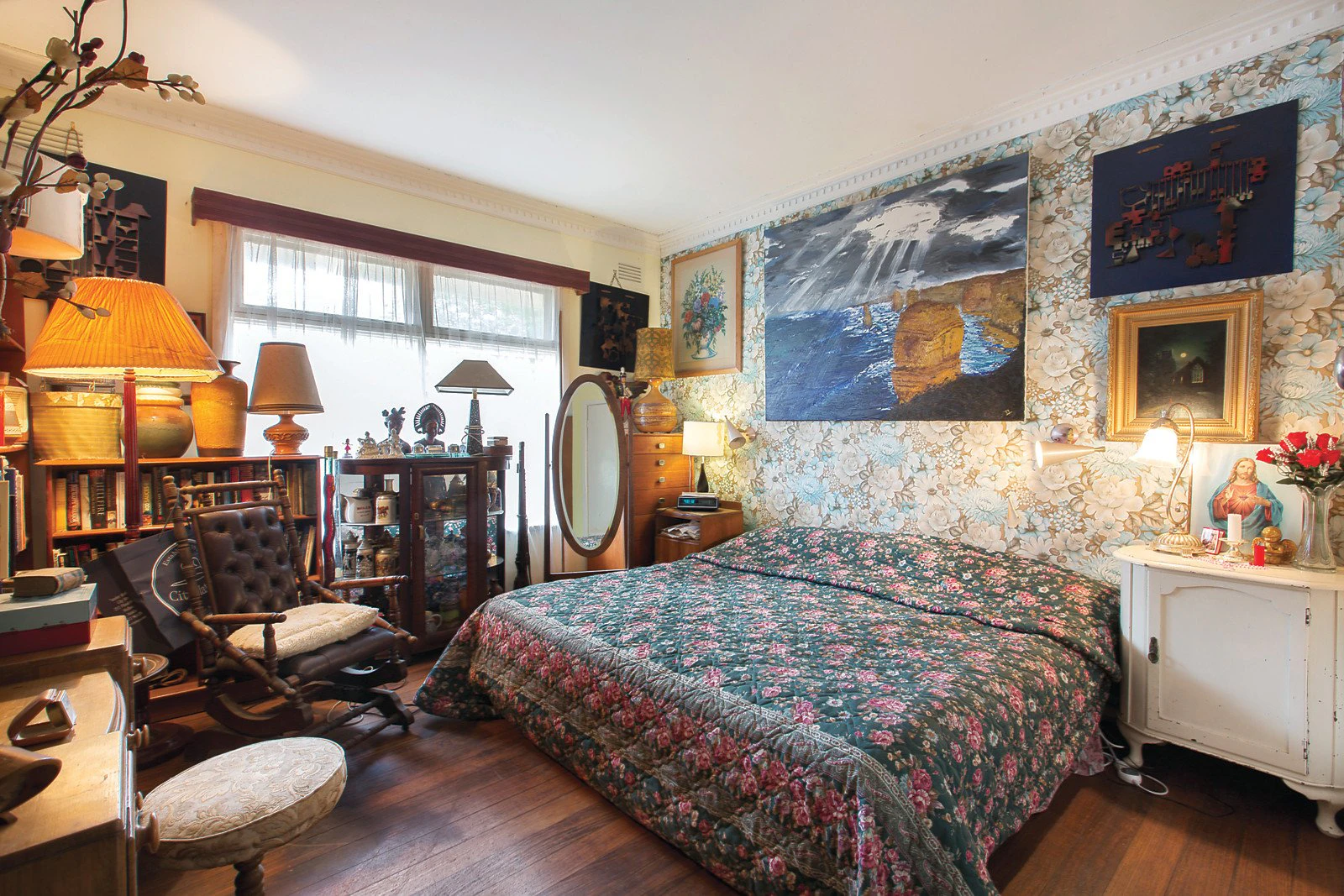 1/2 June Crescent, Glen Iris, VIC