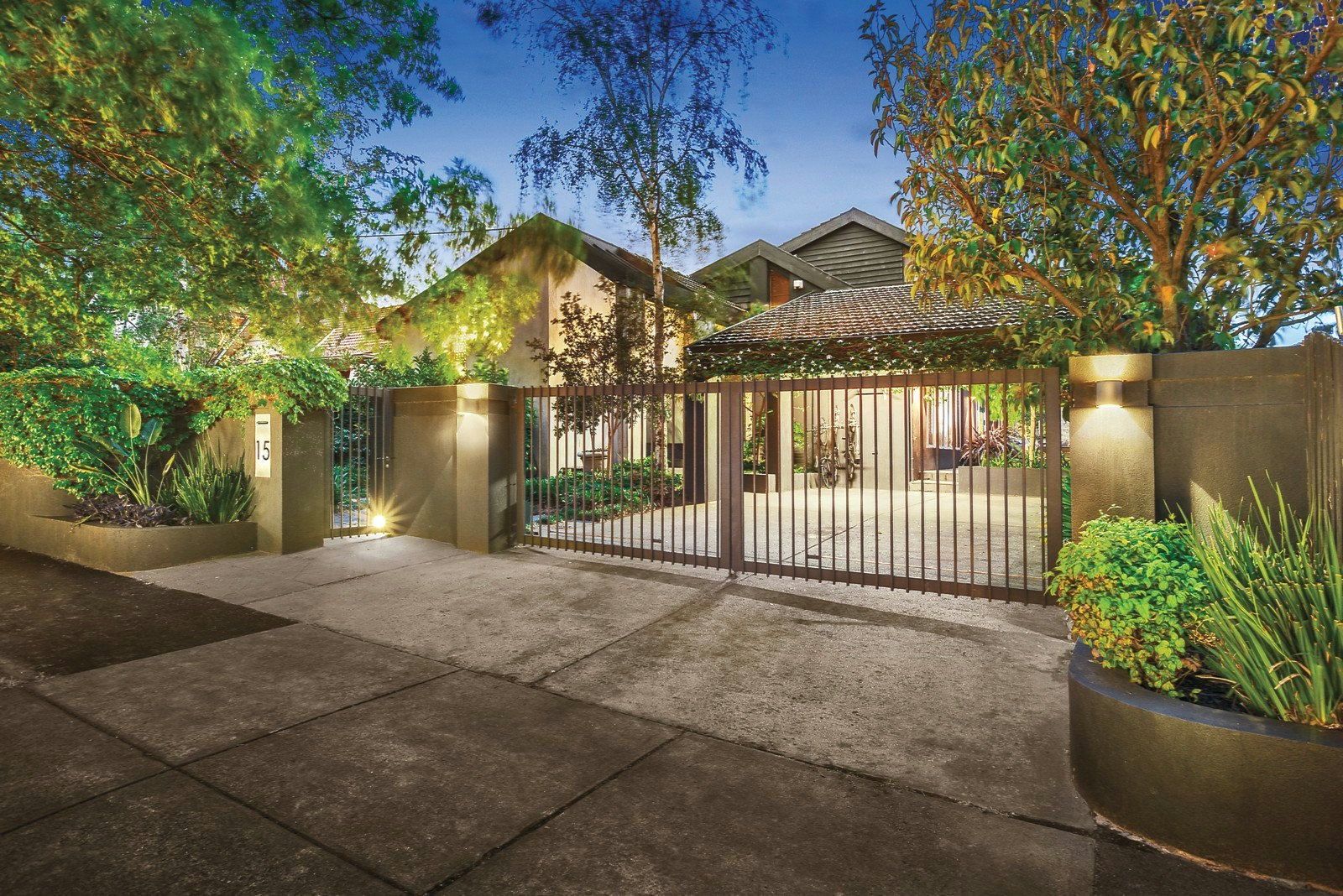 15 Beaconsfield Road, Hawthorn East, VIC