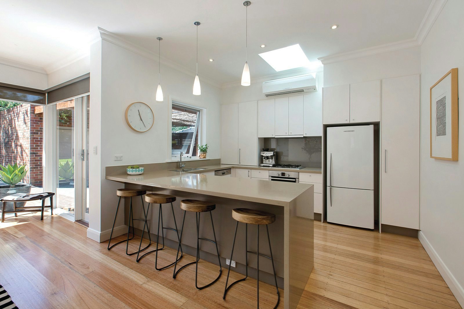 20 Woolcock Avenue, Kew East, VIC