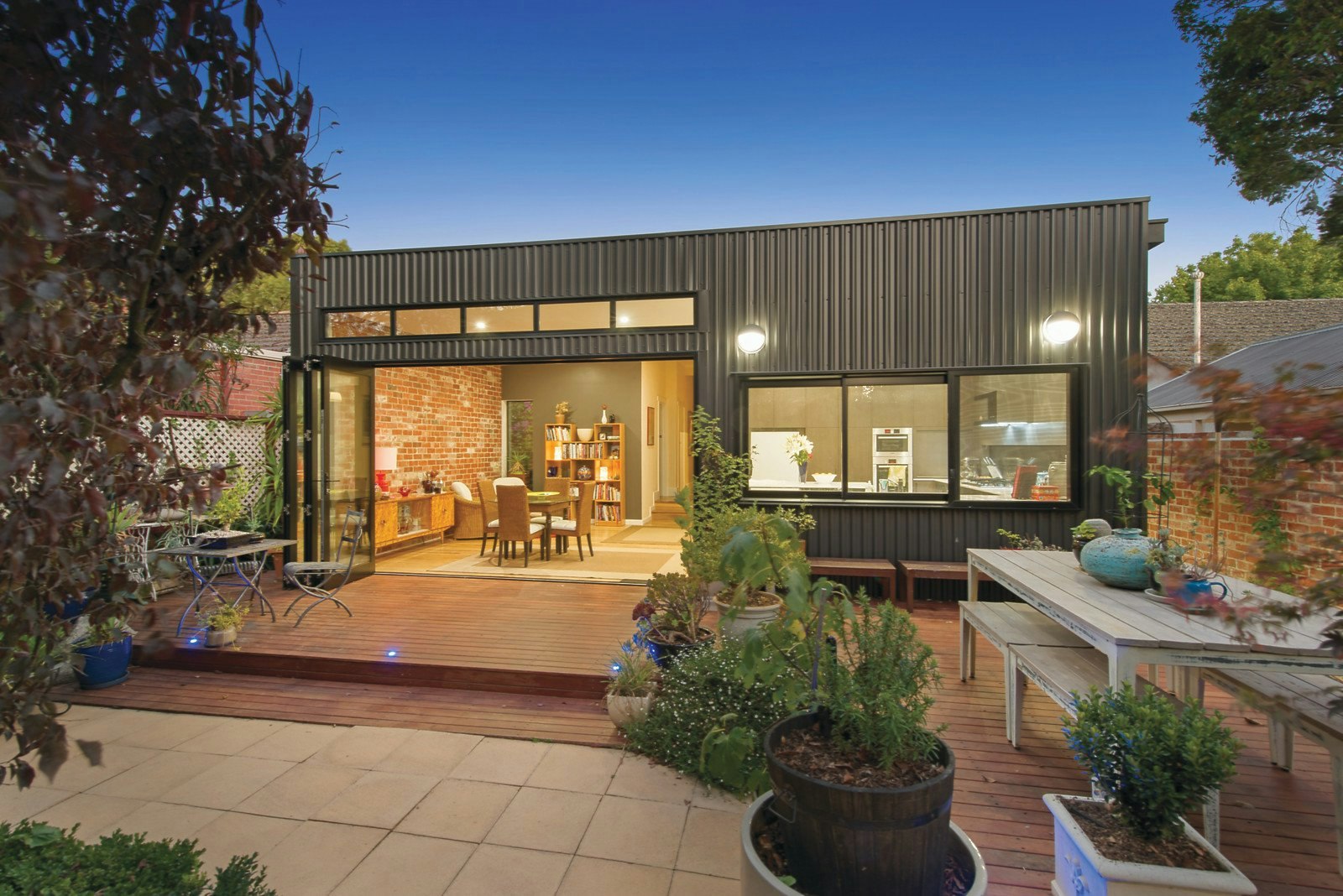 6A Earle Close, Mont Albert, VIC