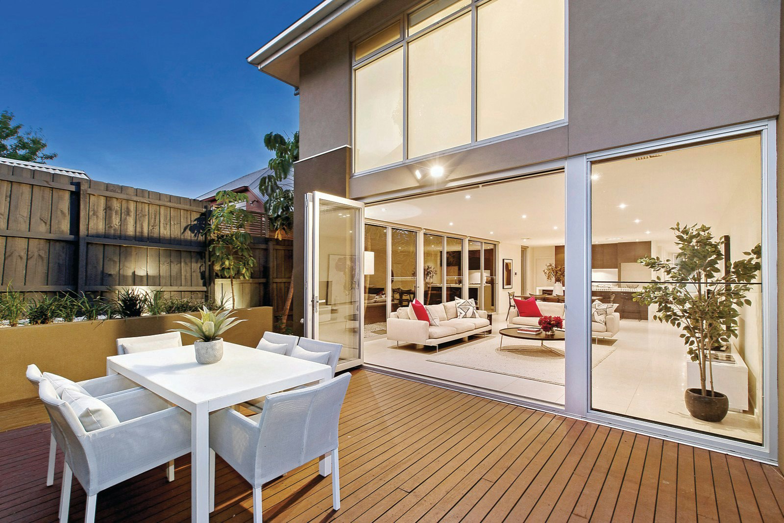 5A Longmore Street, St Kilda West, VIC