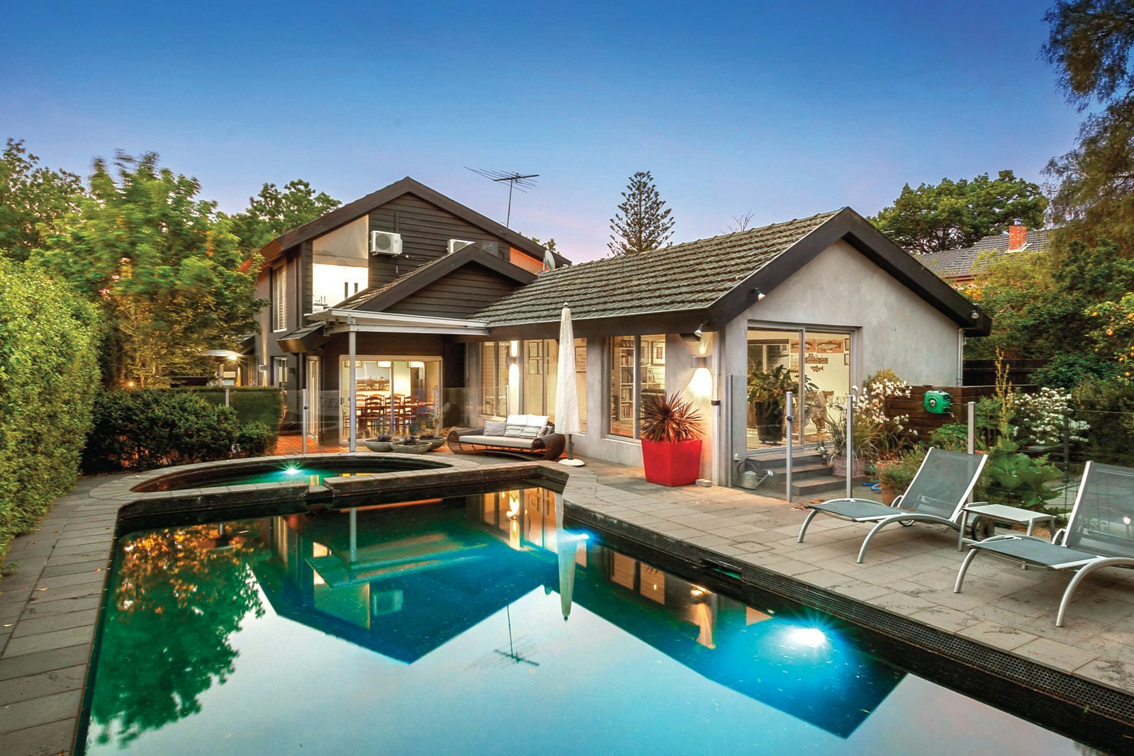 15 Beaconsfield Road, Hawthorn East, VIC