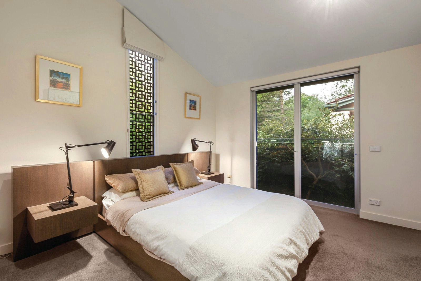 15 Beaconsfield Road, Hawthorn East, VIC