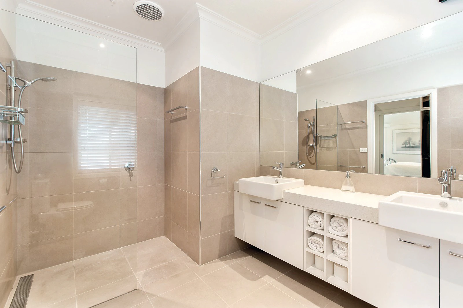 11 Carlyle Street, Ashwood, VIC