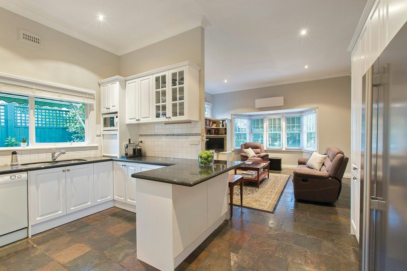 19 Bristol Street, Surrey Hills, VIC