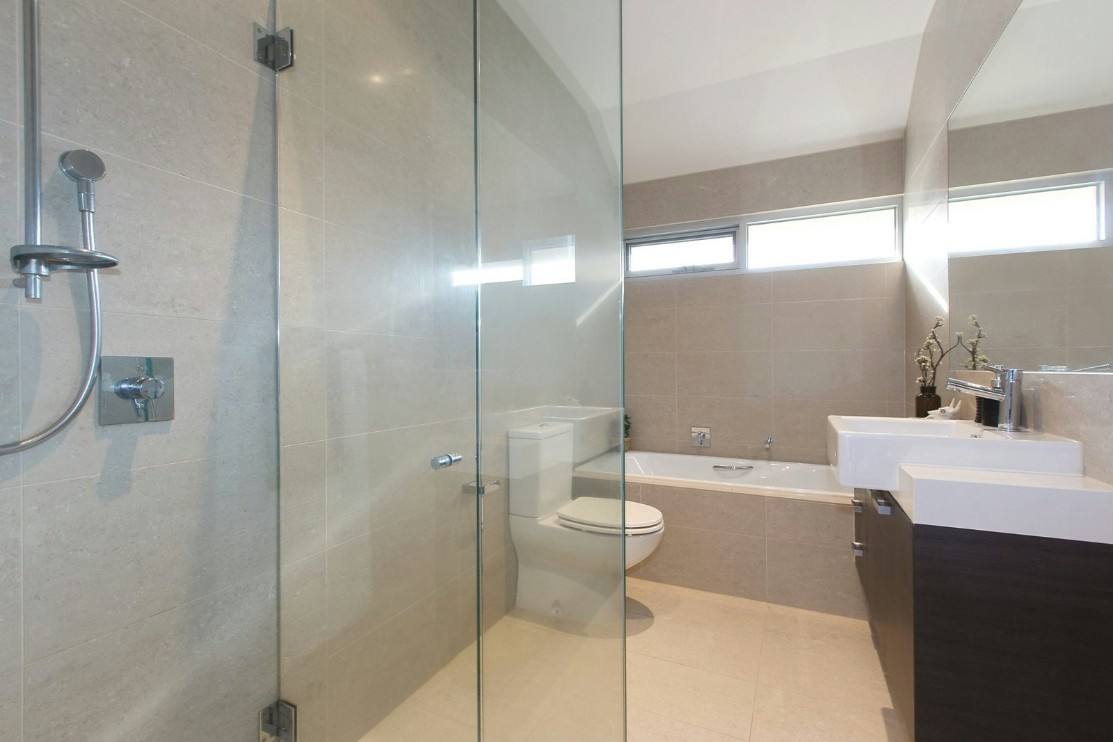 5A Longmore Street, St Kilda West, VIC