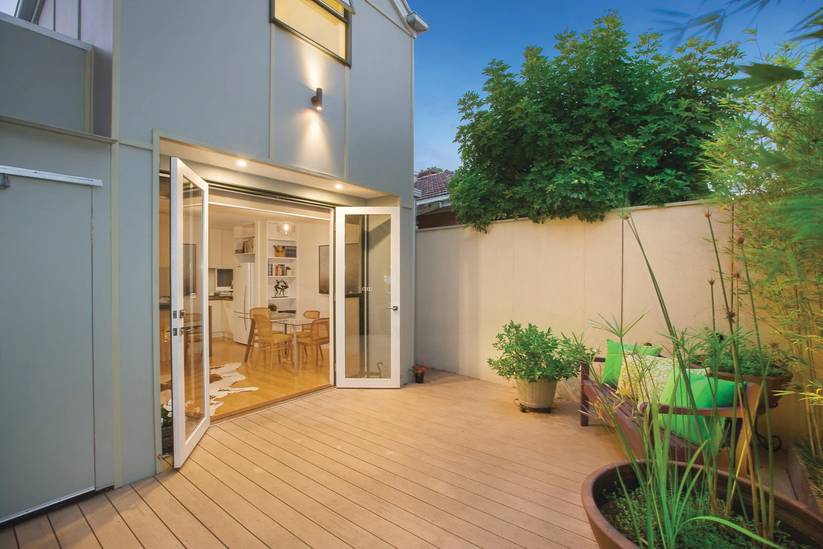 16 Nelson Road, South Melbourne, VIC