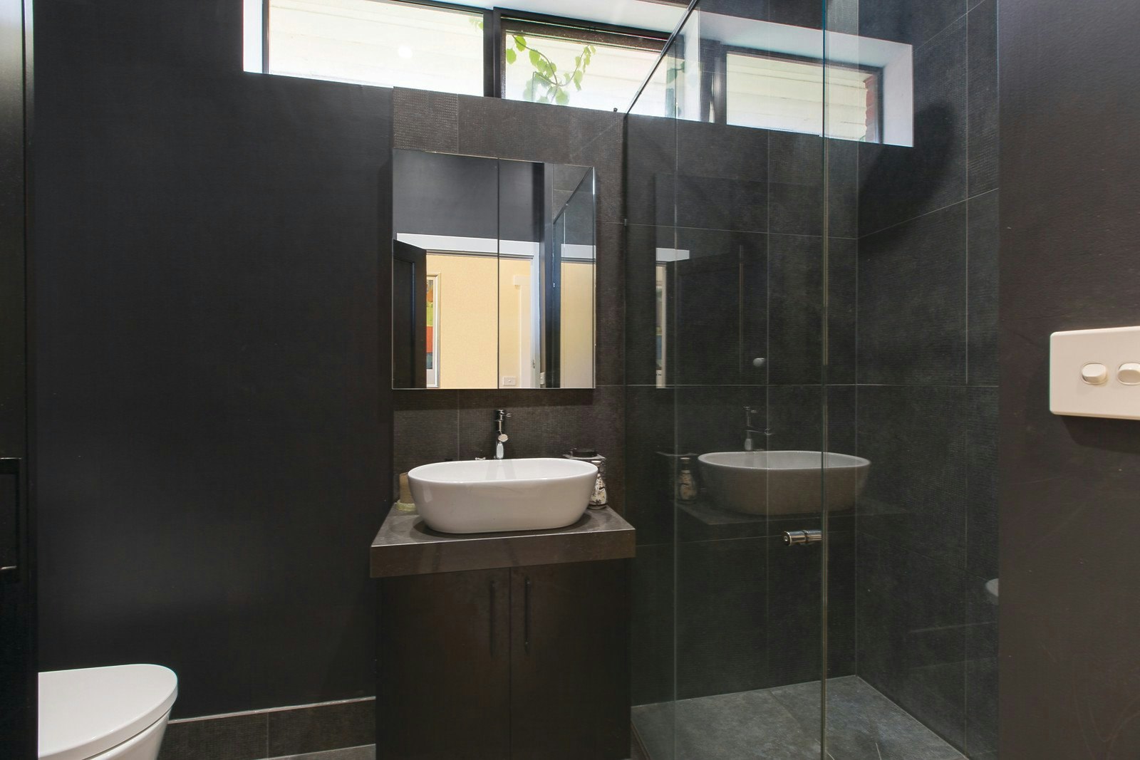 6A Earle Close, Mont Albert, VIC