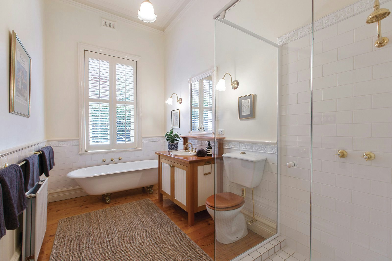 3 Manning Road, Malvern East, VIC