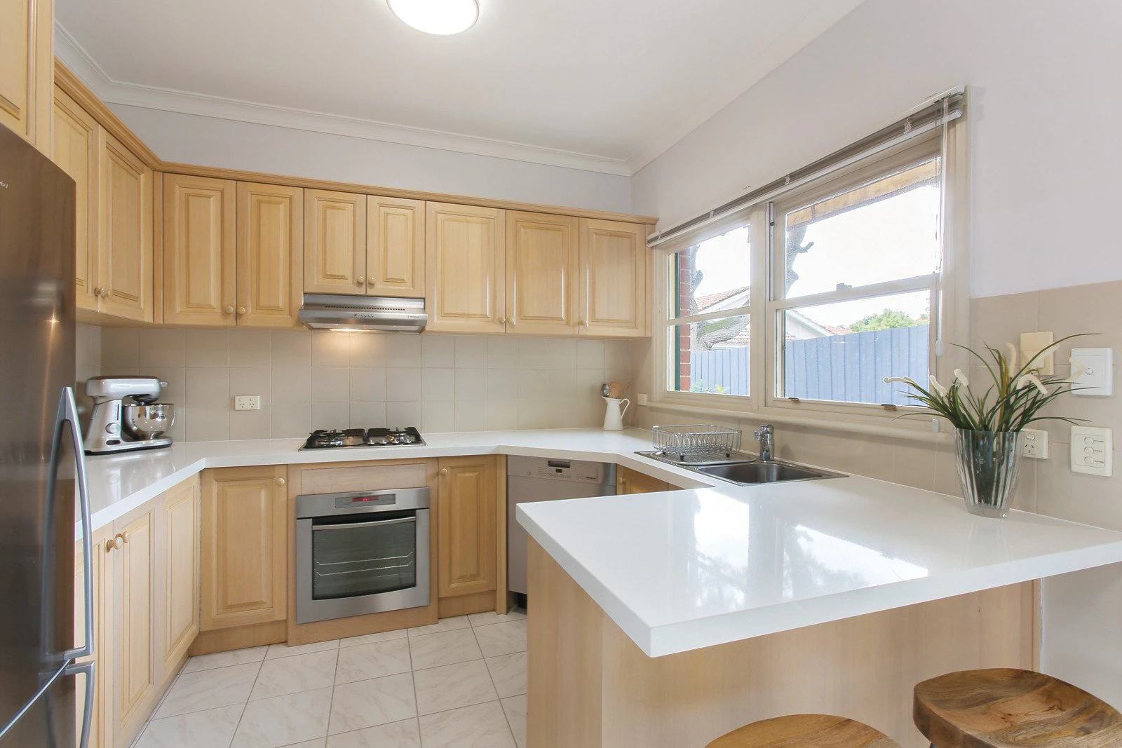 2/26 Irymple Avenue, Kew East, VIC