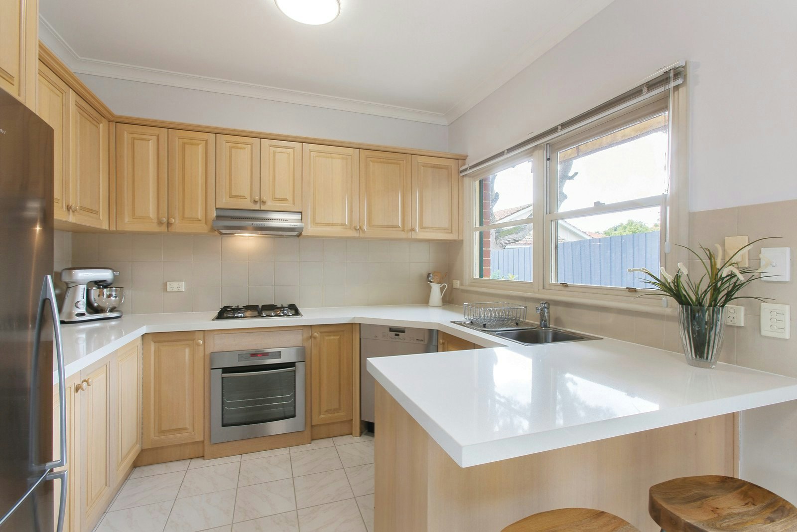 2/26 Irymple Avenue, Kew East, VIC