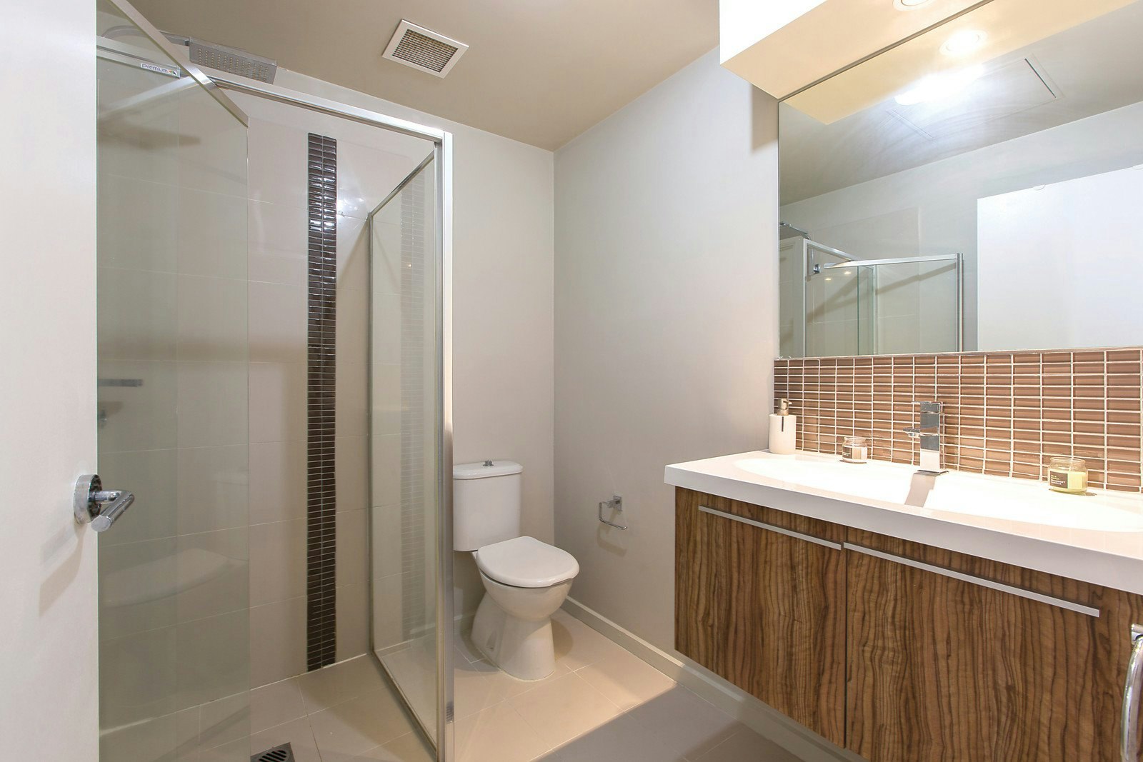 23/174 Esplanade East, Port Melbourne, VIC