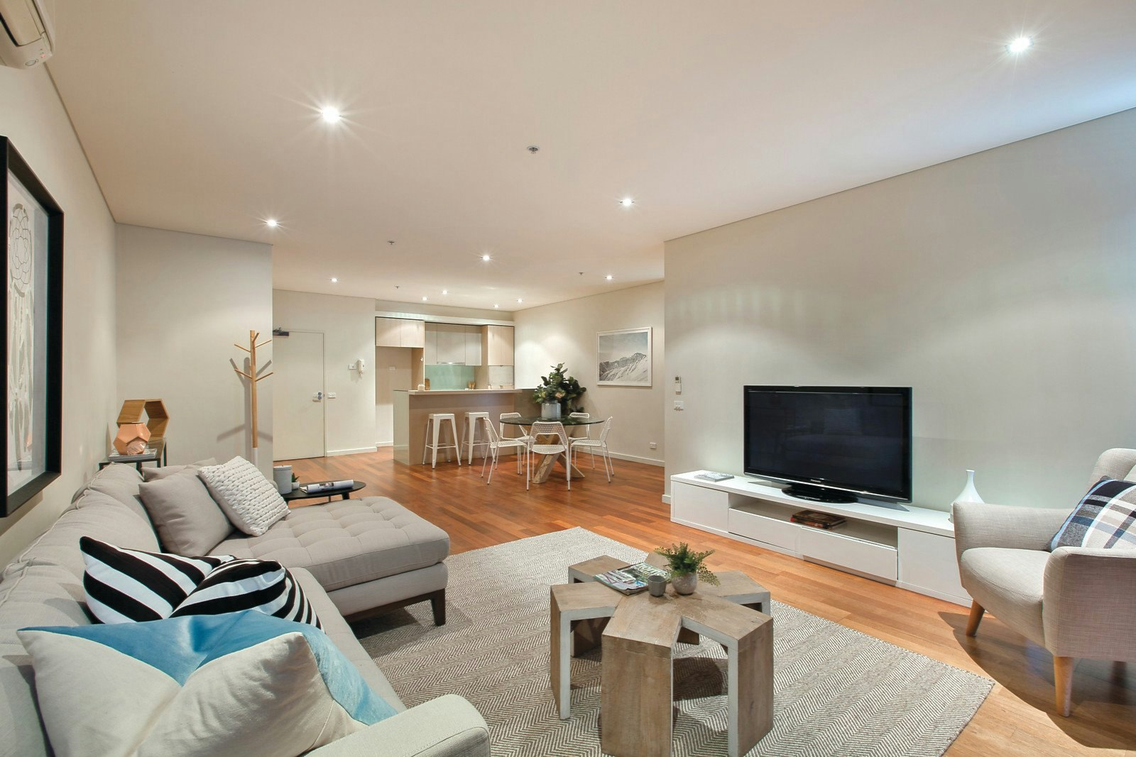 302A/86 Bay Street, Port Melbourne, VIC