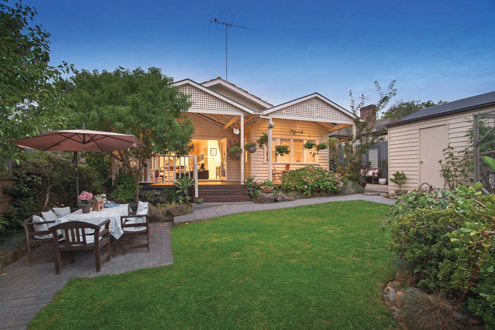 254 Mont Albert Road, Surrey Hills, VIC