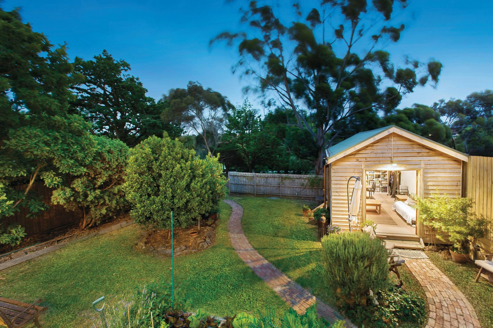 17 Ferndale Road, Glen Iris, VIC