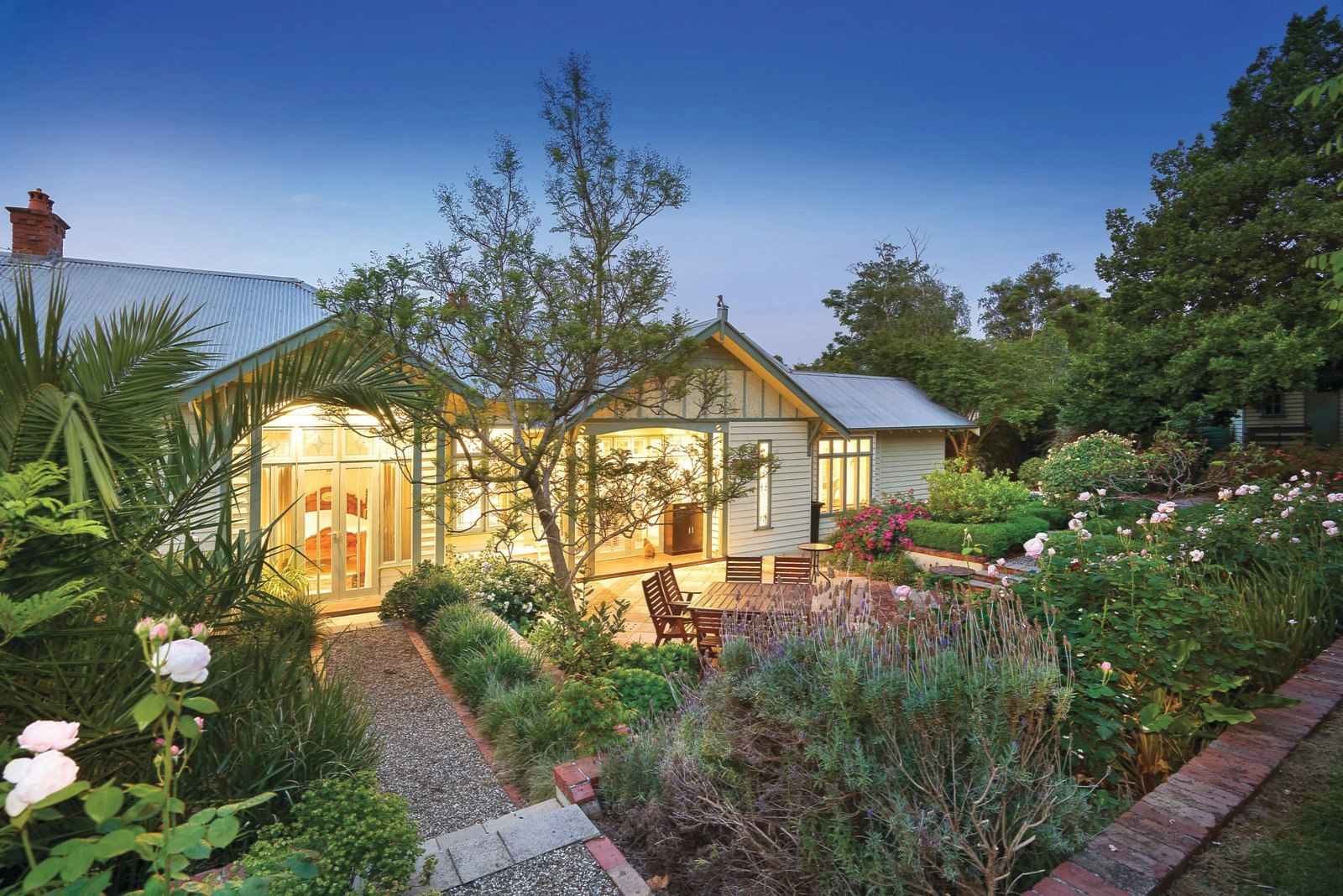 15-17 Suffolk Road, Surrey Hills, VIC