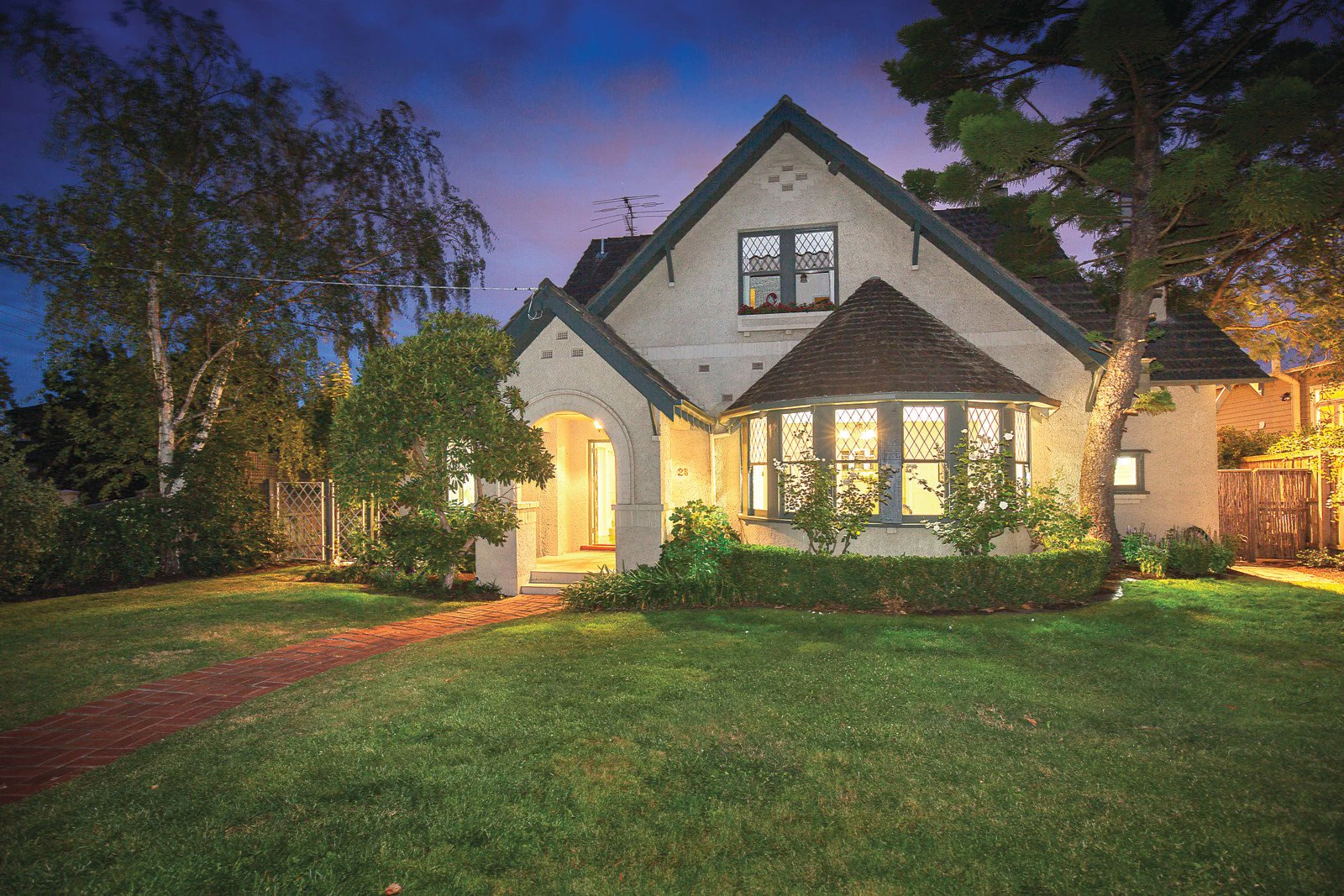 23 Faversham Road, Canterbury, VIC