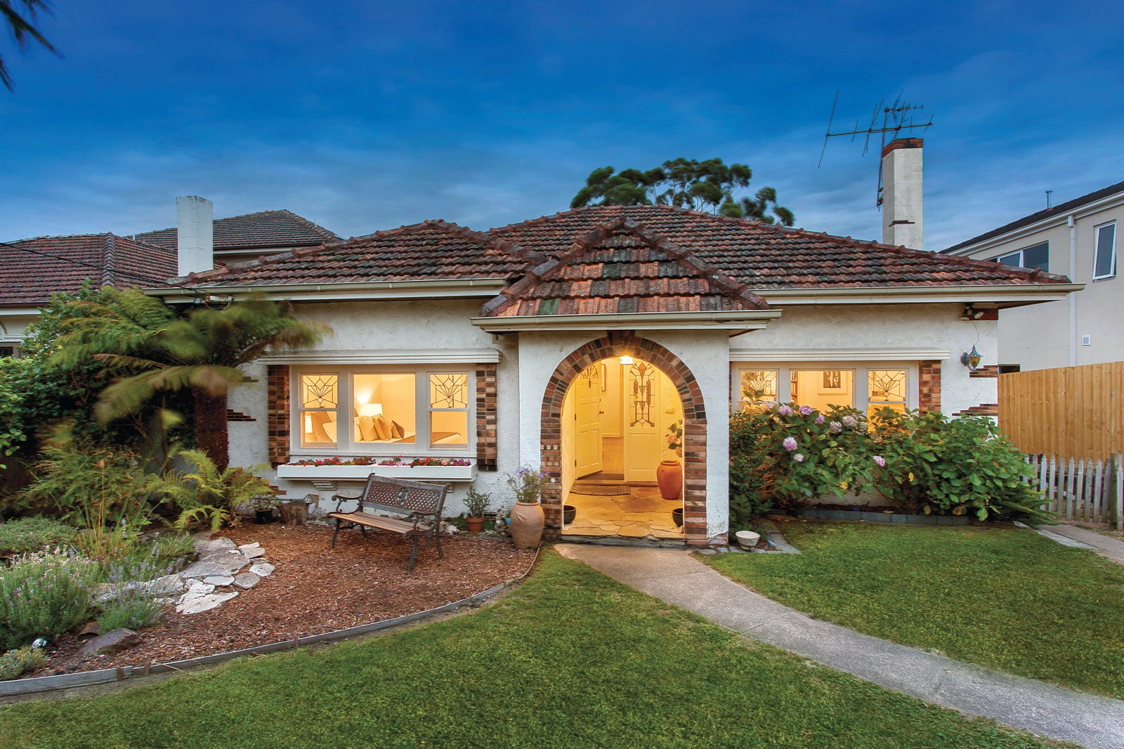 17 Ferndale Road, Glen Iris, VIC