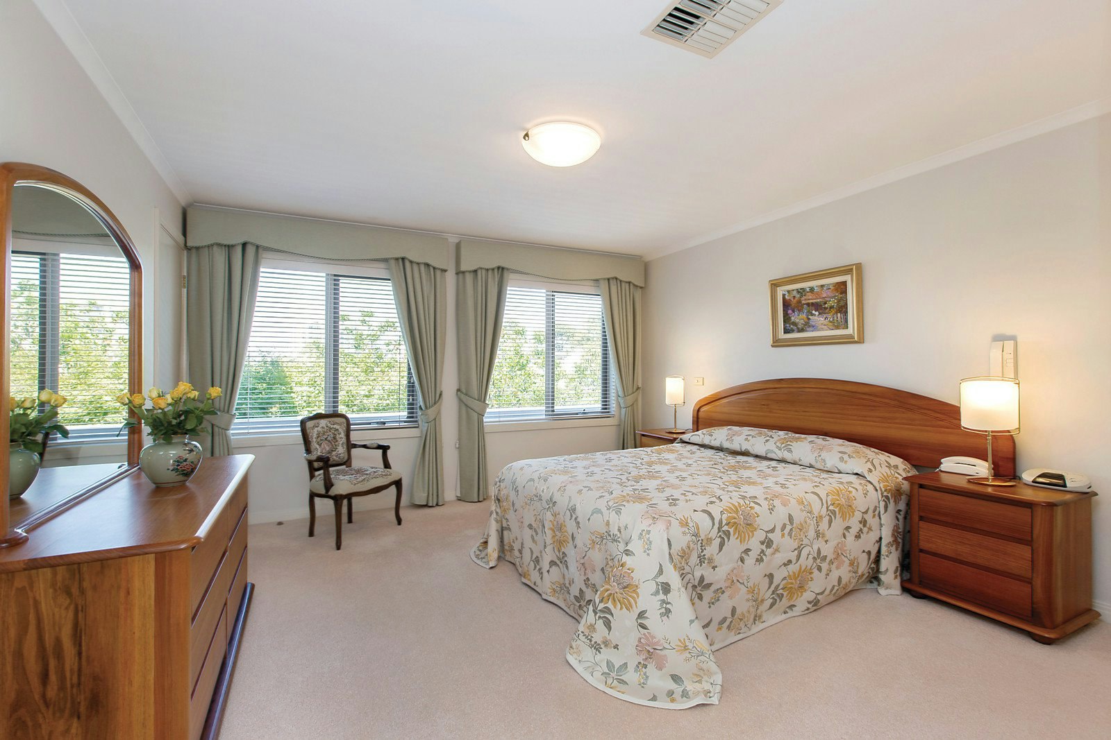 4 Canberra Parade, Port Melbourne, VIC