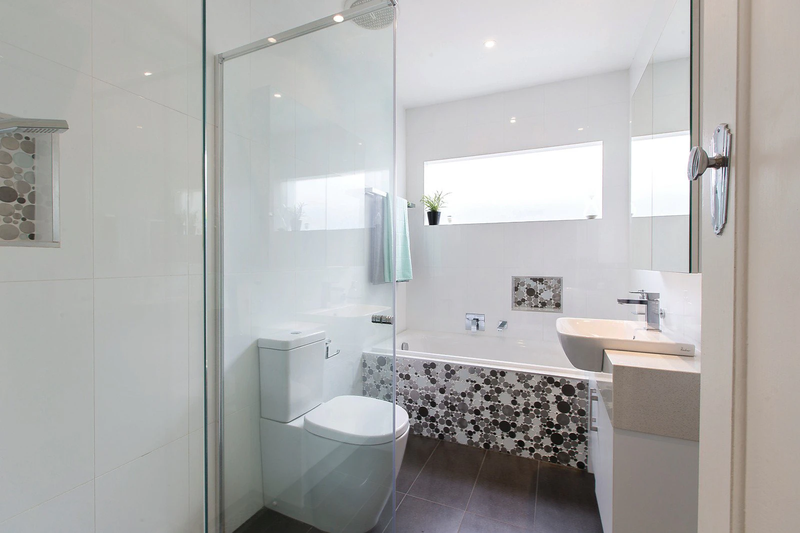 71 Broughton Road, Surrey Hills, VIC
