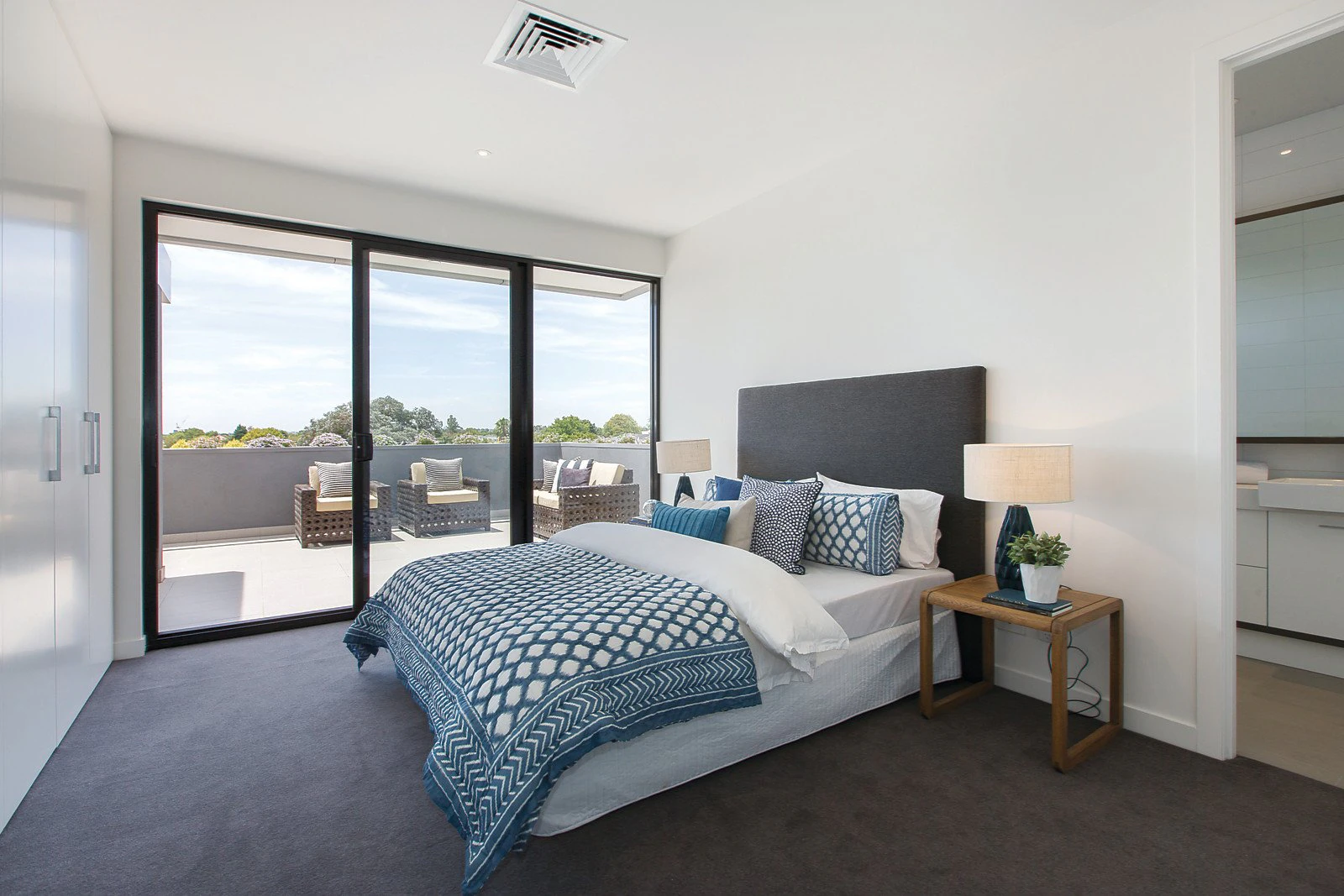 14/241-243 Bay Street, Brighton, VIC