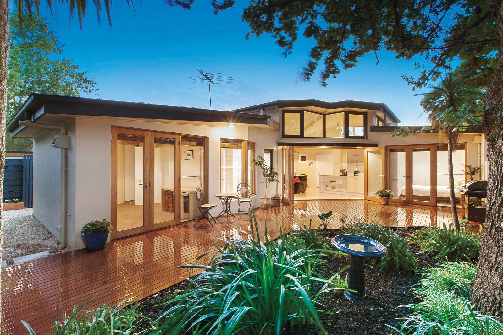 8 Raleigh Street, Malvern, VIC