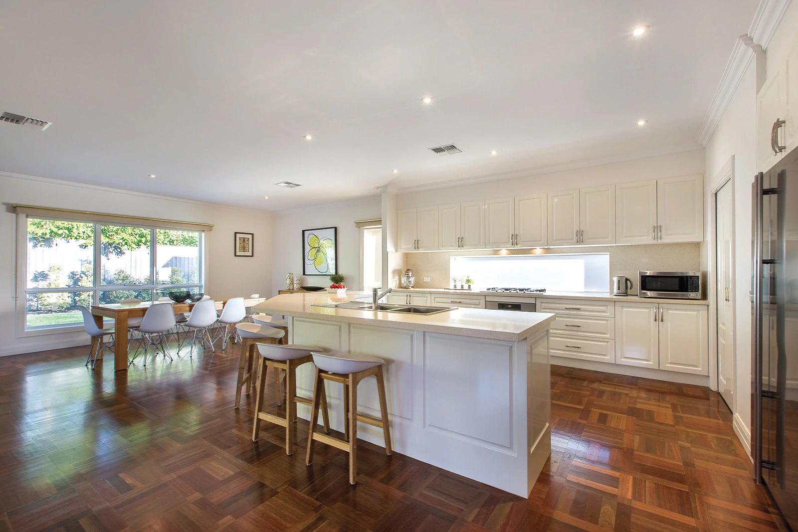32 Alexandra Avenue, Canterbury, VIC