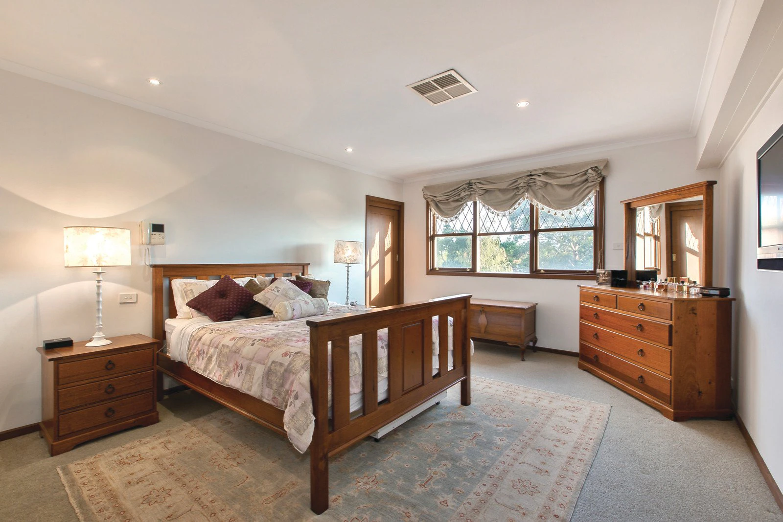 186 Prospect Hill Road, Canterbury, VIC