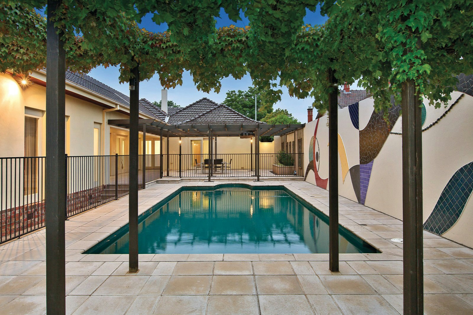 10 Findon Crescent, Kew, VIC