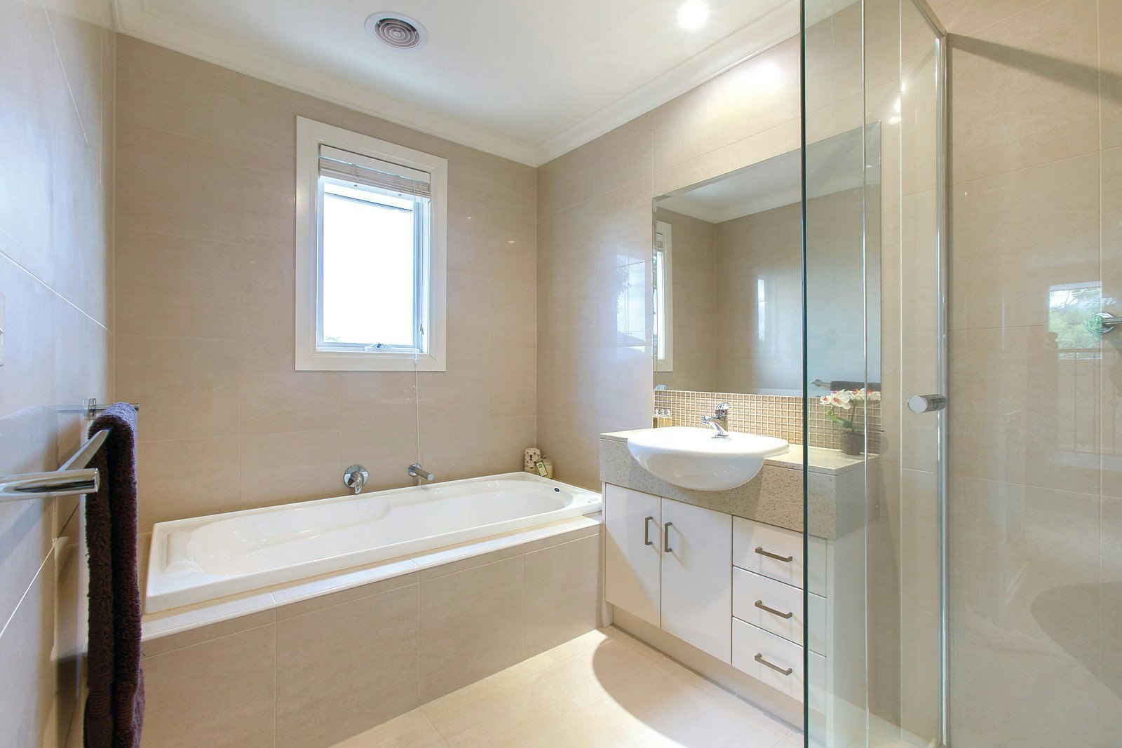 6 Barbara Street, Mont Albert North, VIC