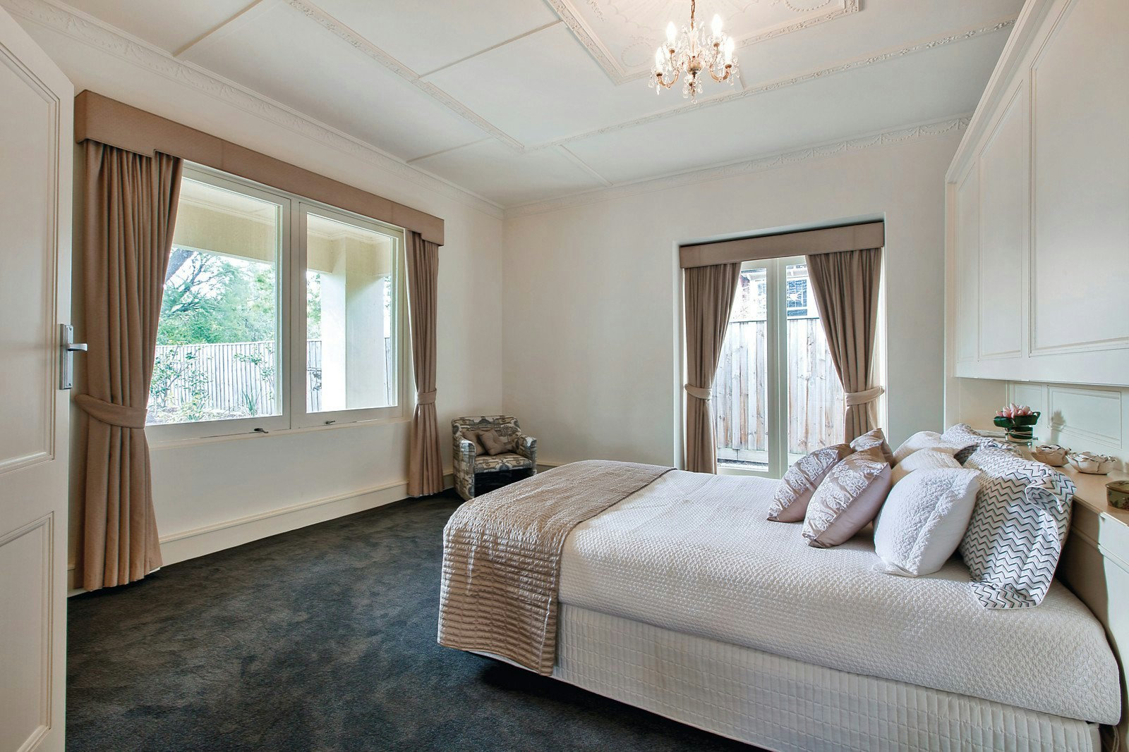 10 Findon Crescent, Kew, VIC