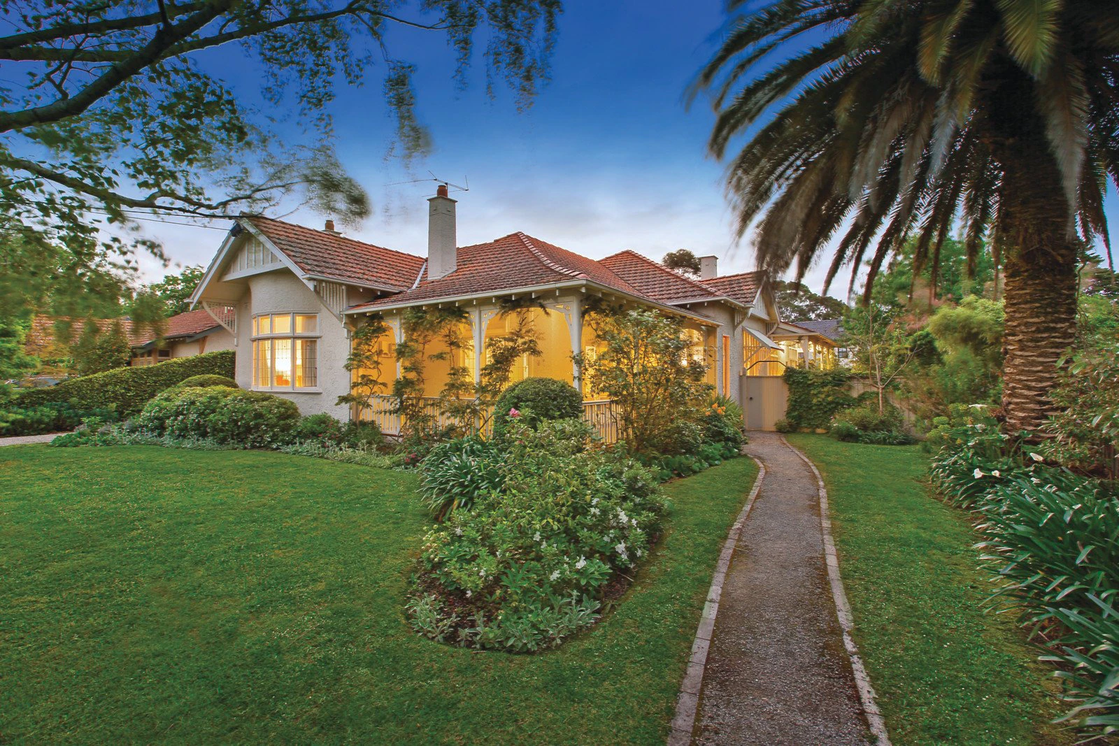 7 St Johns Avenue, Mont Albert, VIC