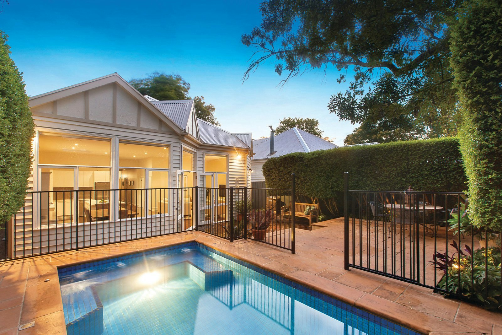 11 Sir Garnet Road, Surrey Hills, VIC