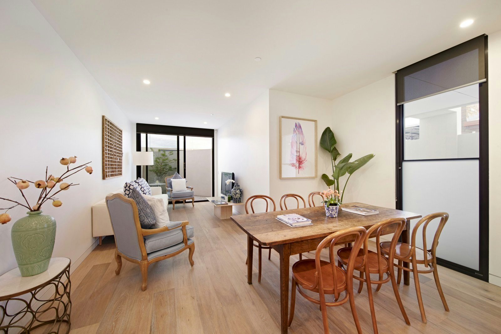 02/444 Glenferrie Road, Kooyong, VIC