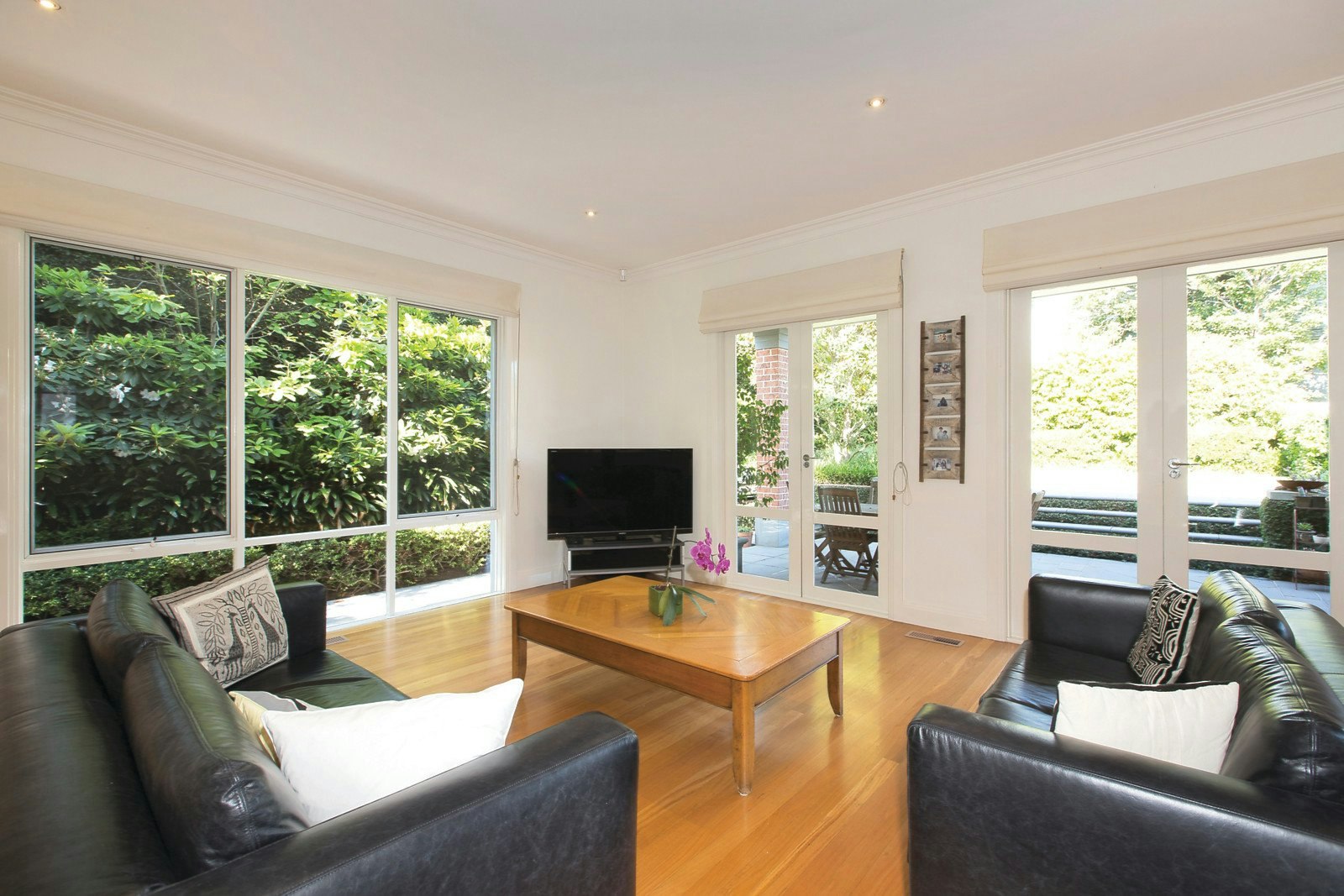 11 Bonfield Avenue, Hawthorn East, VIC