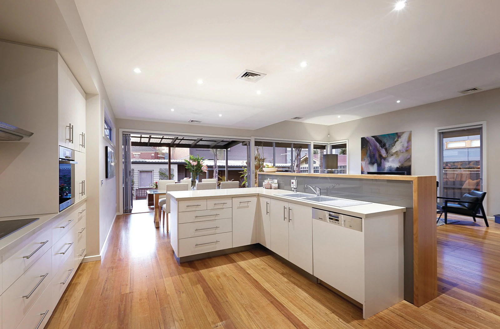 8 Colvin Grove, Hawthorn, VIC