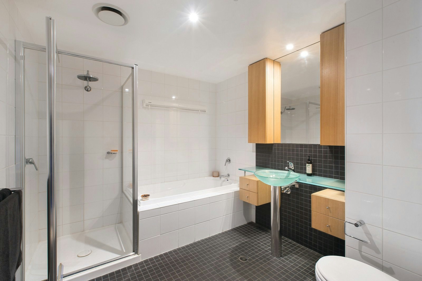 301/196 Albert Road, South Melbourne, VIC