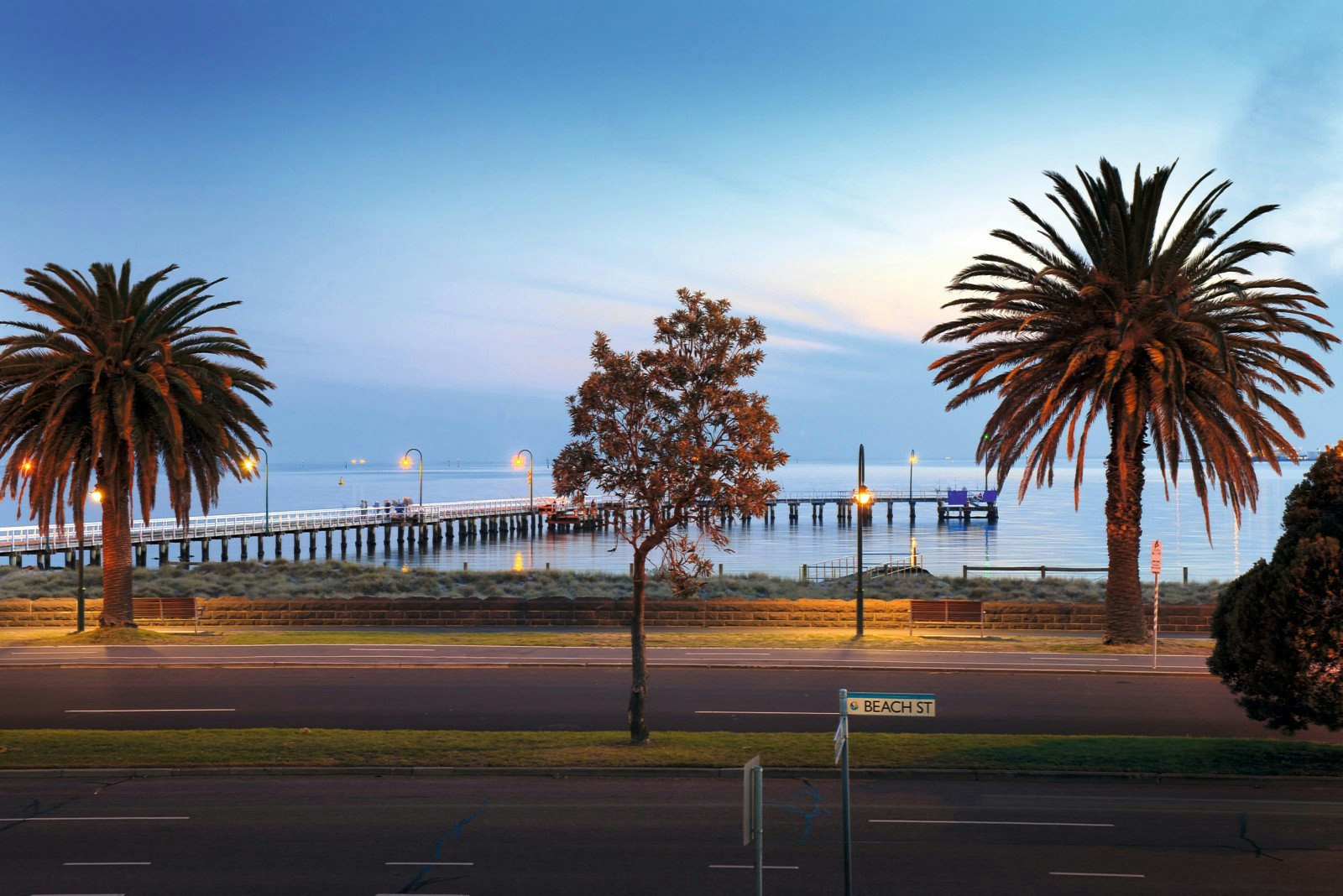 13/9 Beach Street, Port Melbourne, VIC