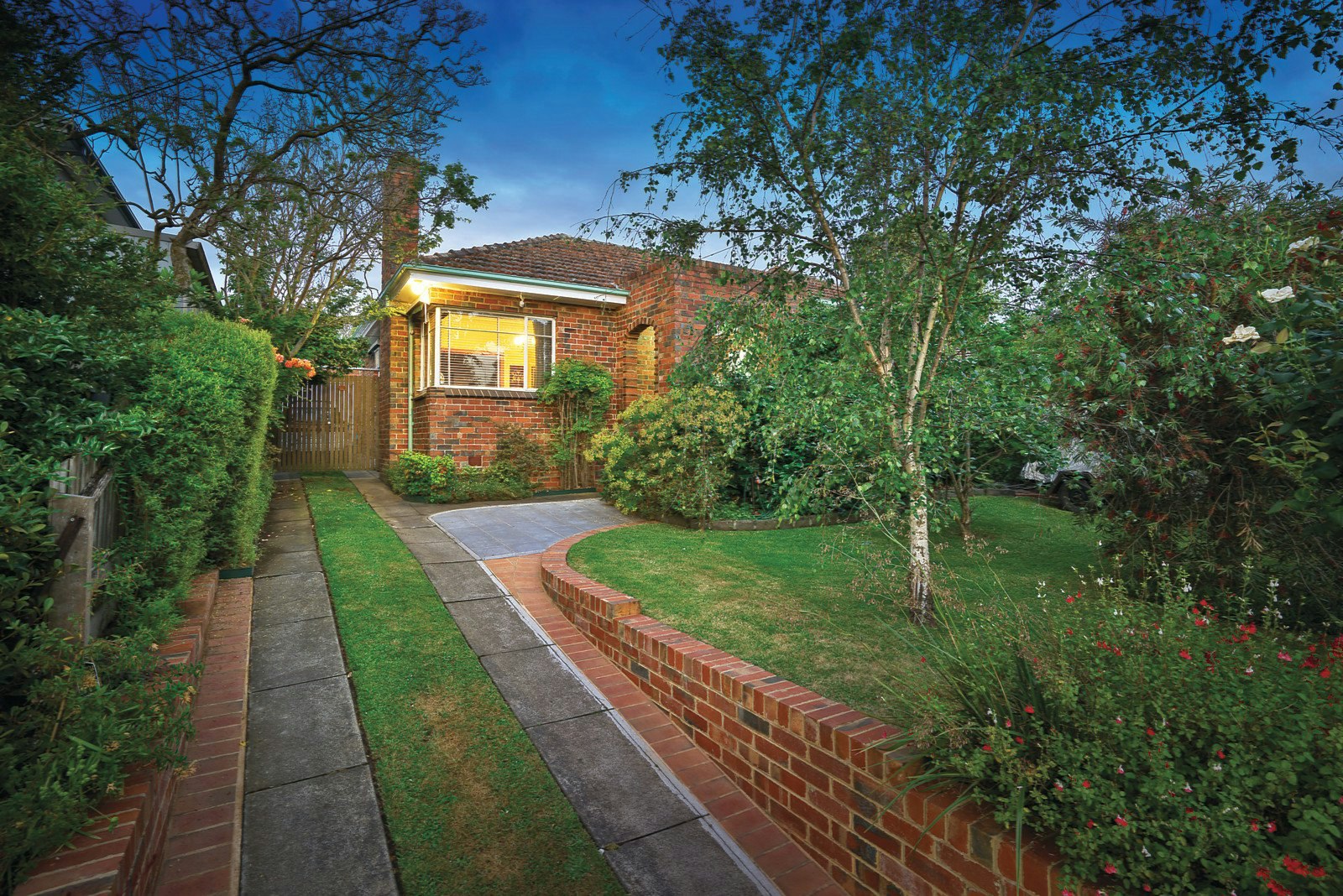 11 Rowen Street, Glen Iris, VIC