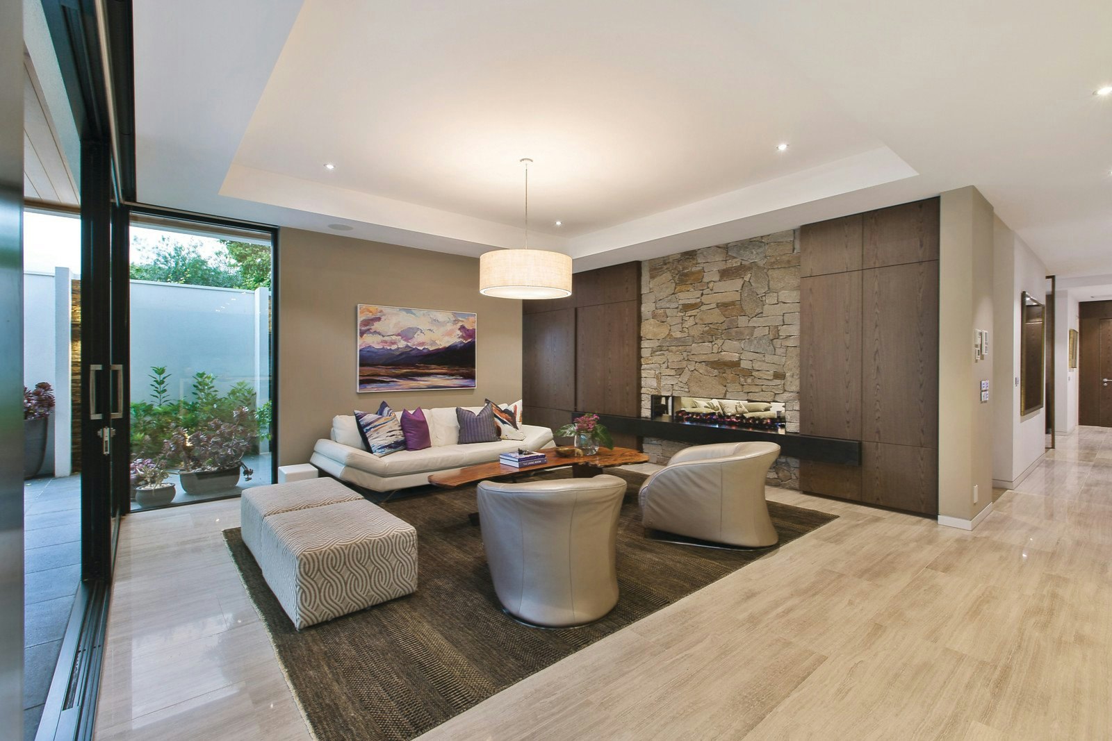 8 Merrion Grove, Kew, VIC