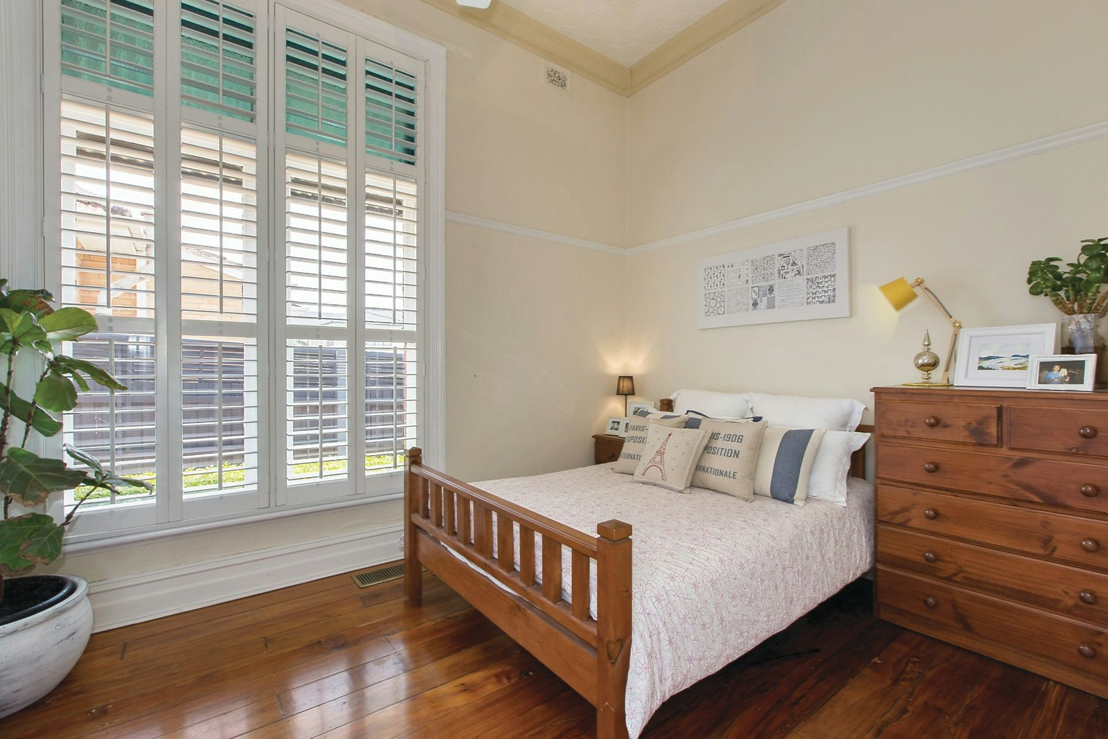 2011 Malvern Road, Malvern East, VIC