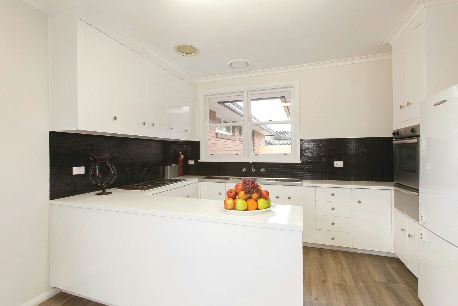 10/239 Burke Road, Glen Iris, VIC