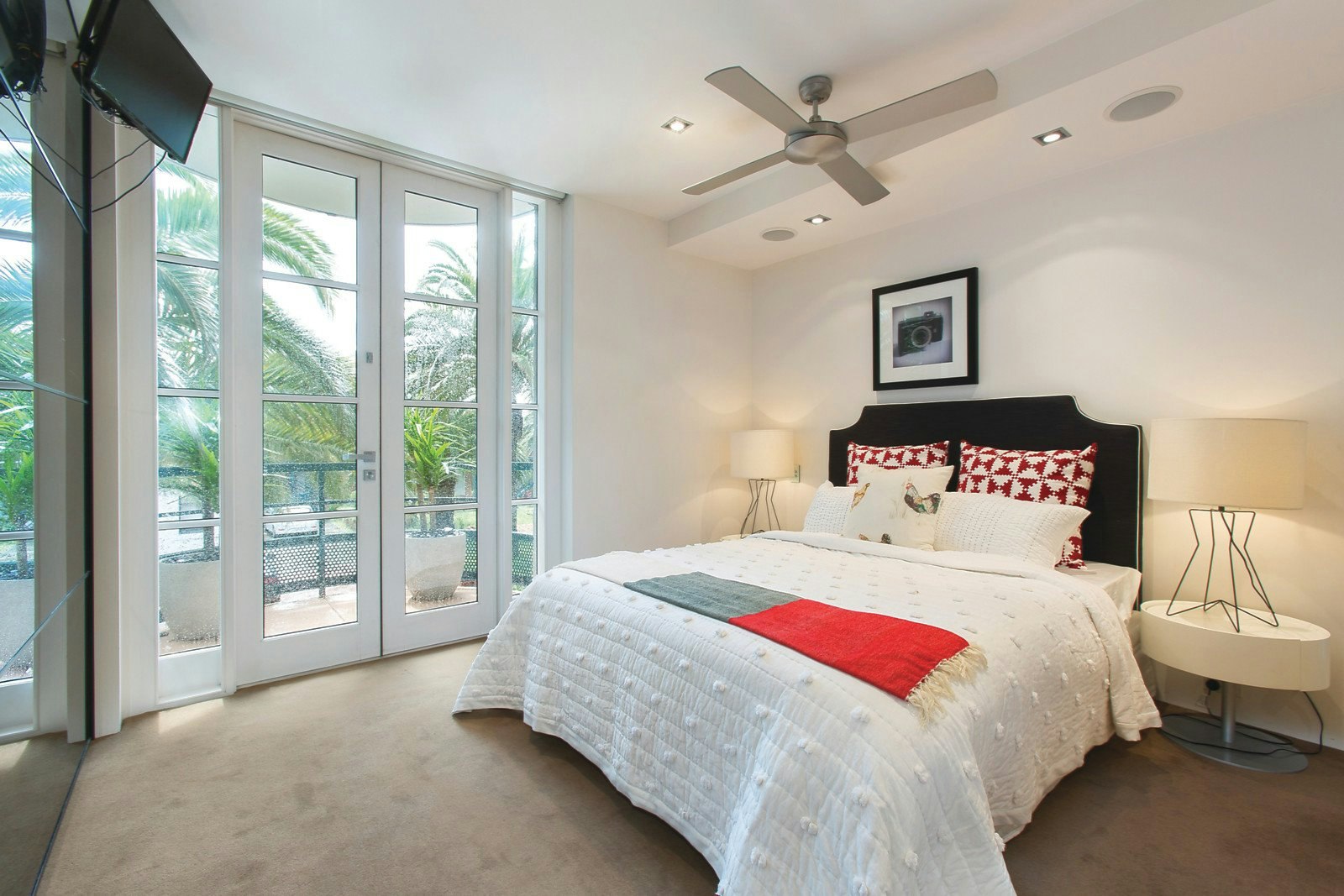 13/9 Beach Street, Port Melbourne, VIC