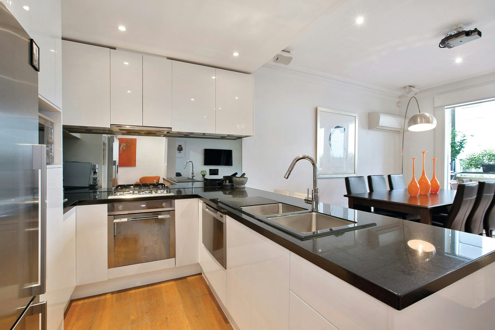 5/1A Hartpury Avenue, Elwood, VIC