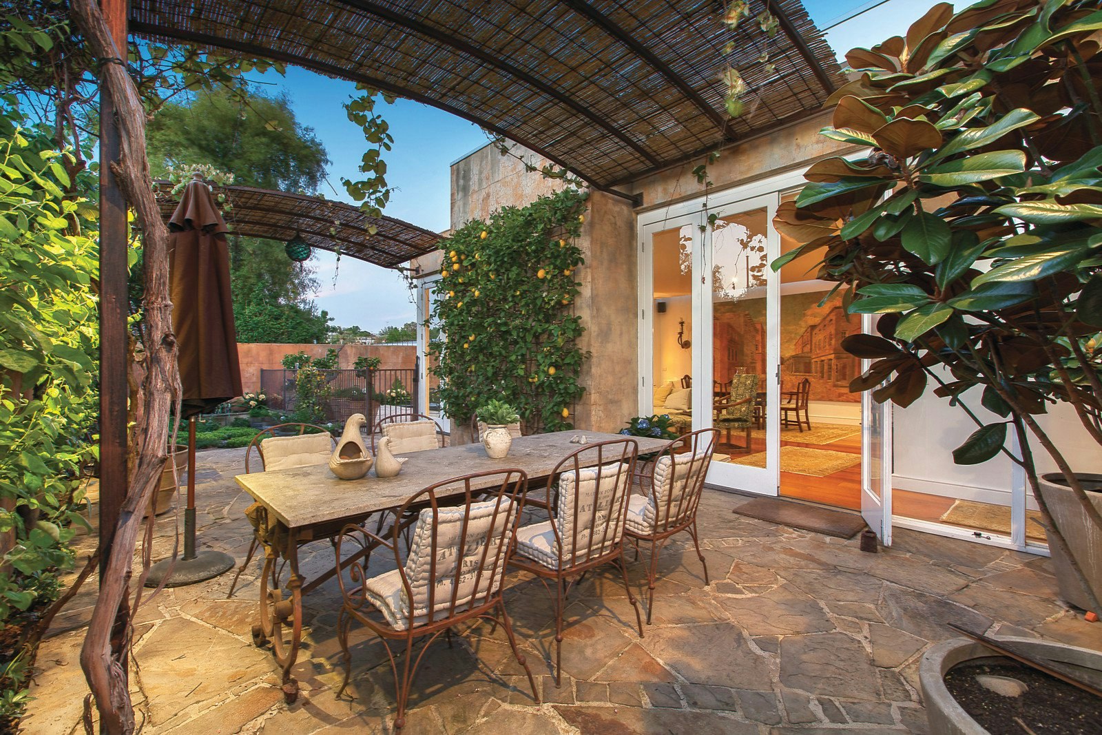 5 Elm Grove, Armadale, VIC