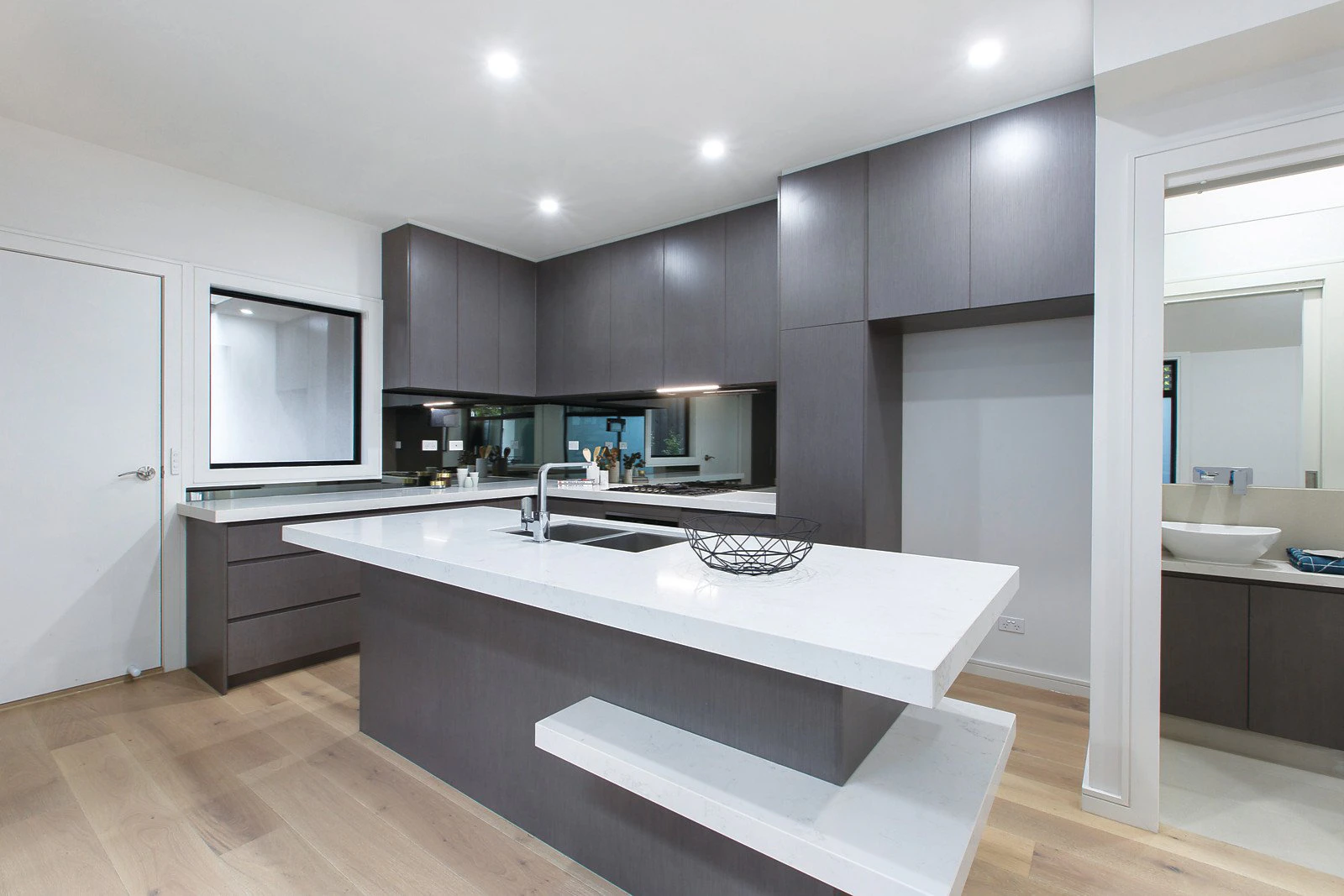 1/6a Ruabon Road, Toorak, VIC