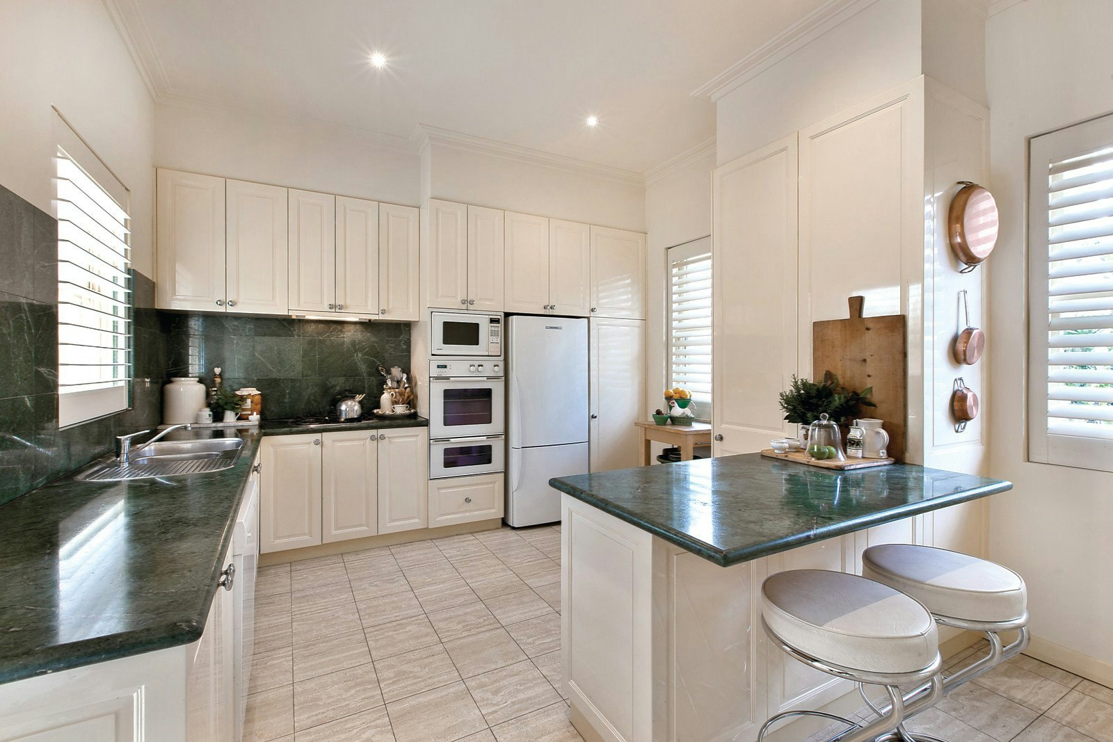 2/1105 Malvern Road, Toorak, VIC