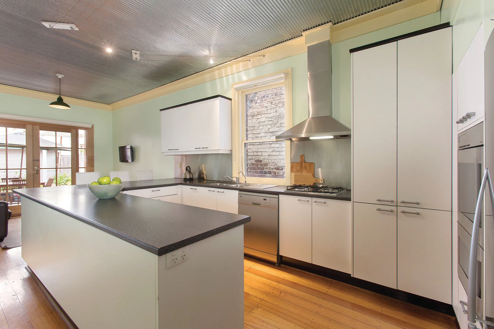 304 Barkers Road, Hawthorn, VIC