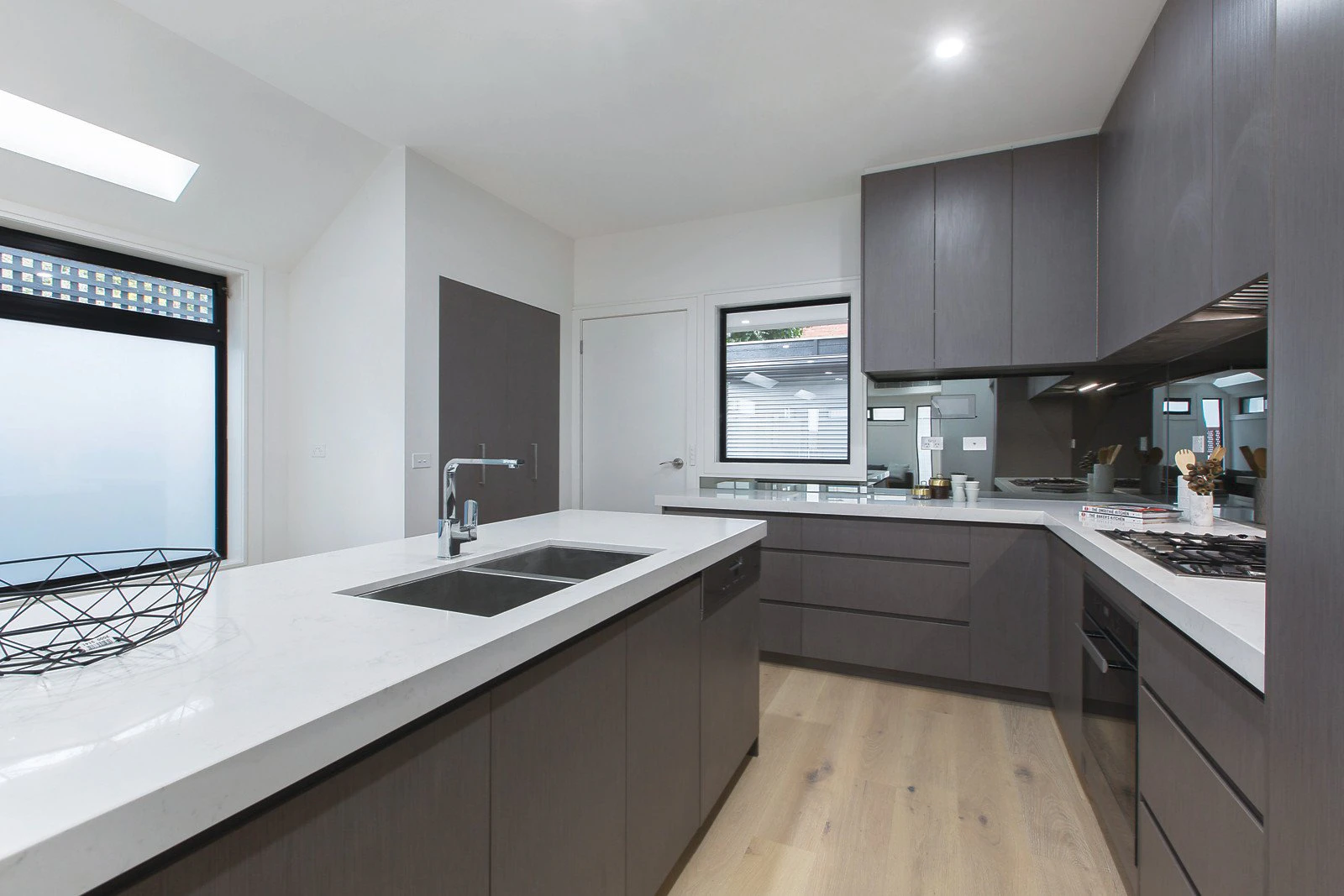 1/6a Ruabon Road, Toorak, VIC
