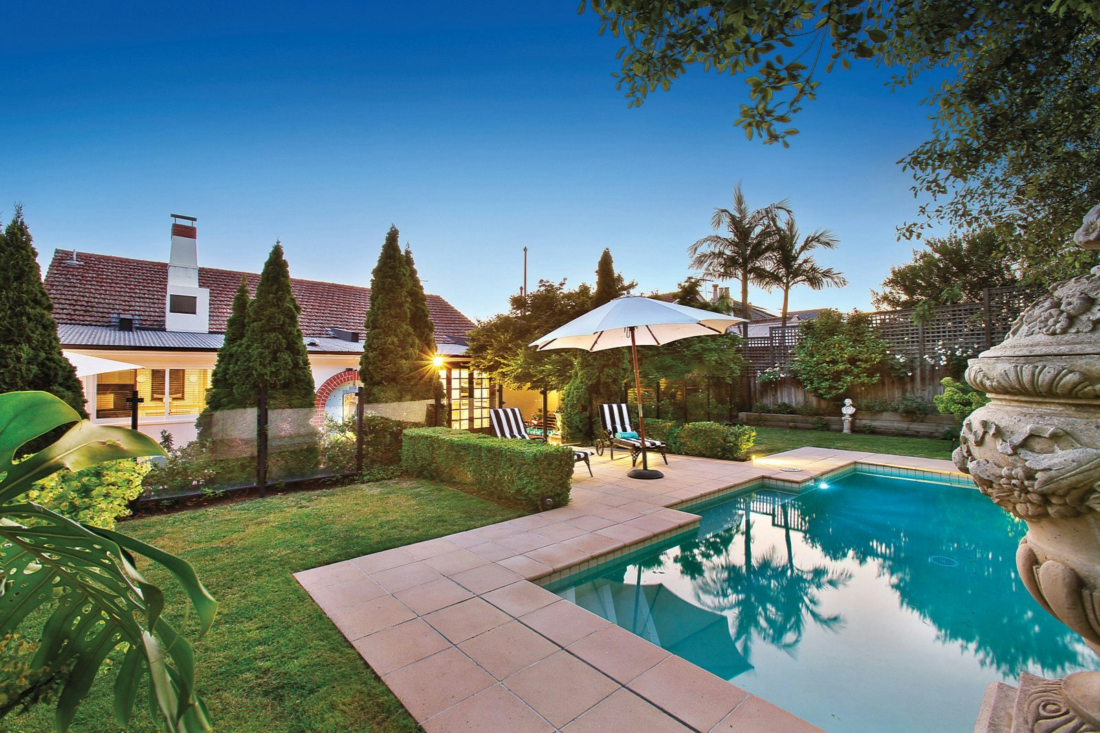 6 Miller Grove, Kew, VIC